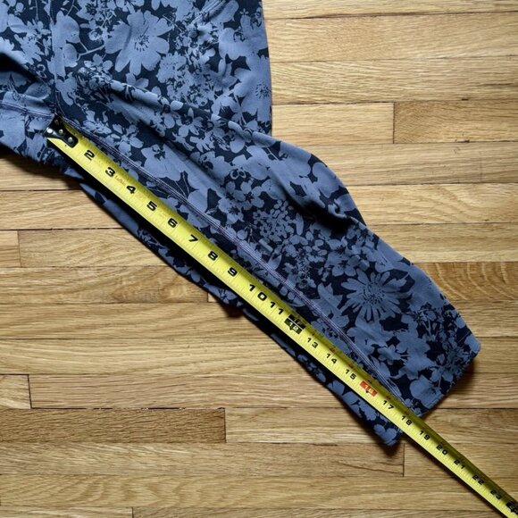 3x Lululemon Leggings 1xWunder Under Crop 1xAlign II Crop 1xWunder Under Full 8 - Picture 12 of 16